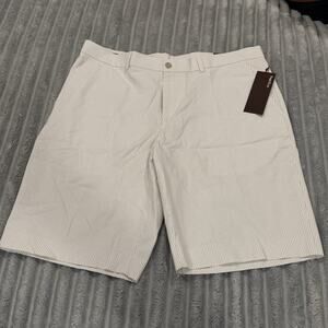 Perry Ellis casual/golf Shorts- Pinstriped Sandbar Color NEW! Size 34